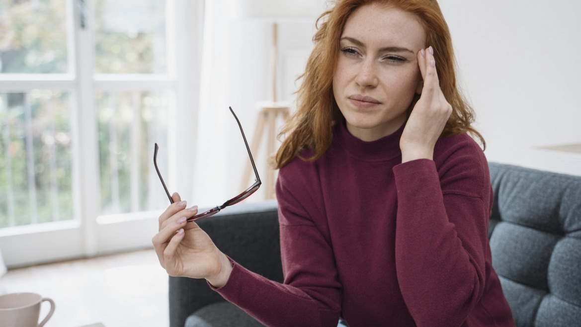 ¿En qué consiste la migraña ocular y cómo se trata?